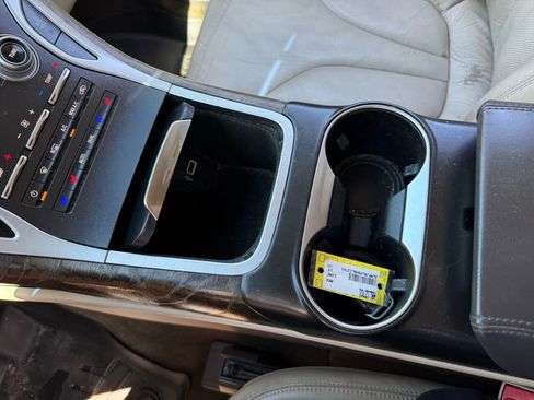 Used 2017 Lincoln MKX Reserve w/ Enhanced Security Package image 28