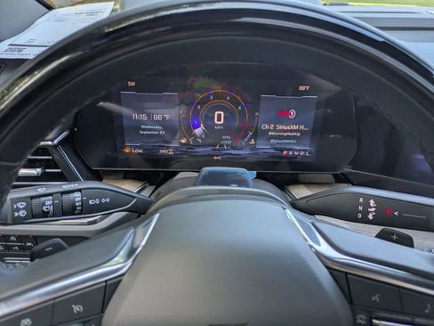 New 2026 Chevrolet Suburban High Country image 17