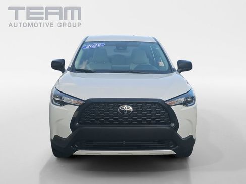 Used 2022 Toyota Corolla Cross L FWD image 2