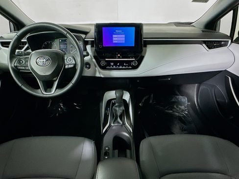 Used 2025 Toyota Corolla SE image 27