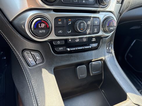 Used 2018 Chevrolet Tahoe LT AWD/4WD image 31