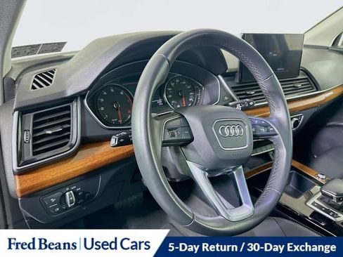 Used 2023 Audi Q5 2.0T Premium w/ Convenience Package AWD/4WD image 13