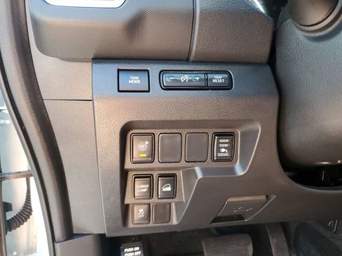 Used 2024 Nissan Frontier SV w/ Hardbody Edition image 30