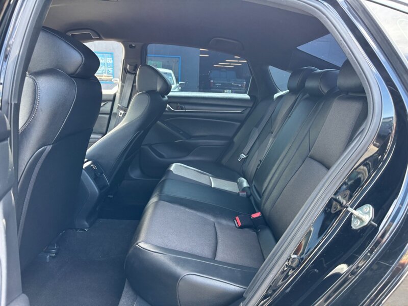 Used 2019 Honda Accord Sport image 11