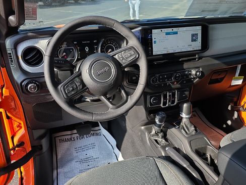 New 2025 Jeep Gladiator Sport image 13