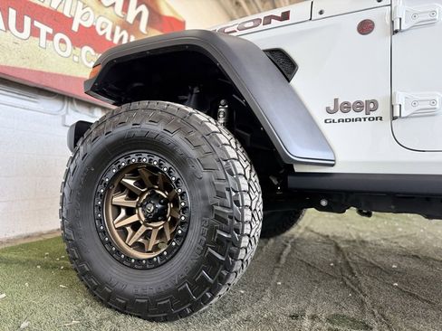 Used 2021 Jeep Gladiator Rubicon image 15