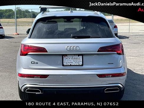 Certified 2023 Audi Q5 2.0T Premium w/ Convenience Package AWD/4WD image 4