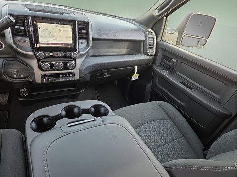 New 2026 RAM 2500 Tradesman AWD/4WD image 12