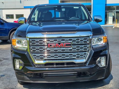Certified 2022 GMC Canyon Denali w/ Denali Black Edition Package image 4