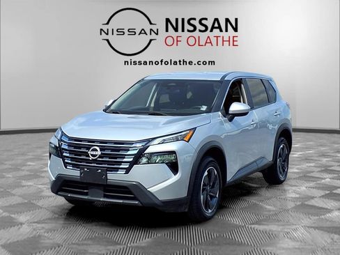 Used 2024 Nissan Rogue SV AWD/4WD image 1