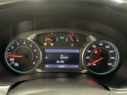 Used 2023 Chevrolet Traverse LT w/ Rear Camera Mirror Package AWD/4WD image 15