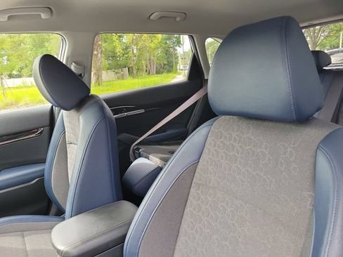 Used 2025 Kia Seltos S FWD image 19