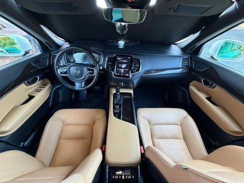 Used 2016 Volvo XC90 T6 Momentum w/ Momentum Plus Package AWD/4WD image 58