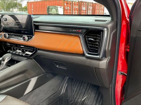 Used 2026 GMC Canyon AT4 w/ Technology Plus Package image 38