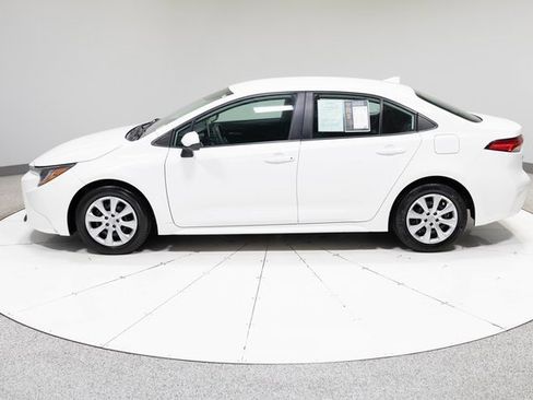 Used 2020 Toyota Corolla LE image 9