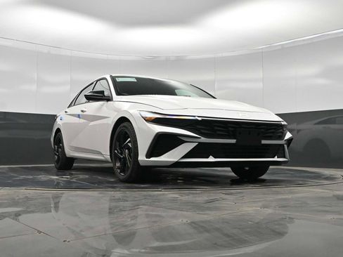 New 2026 Hyundai Elantra Sport image 30