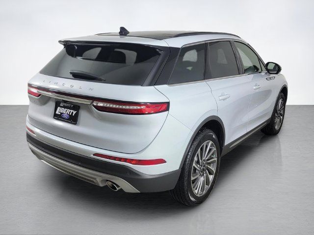 Used 2025 Lincoln Corsair Reserve AWD/4WD image 3