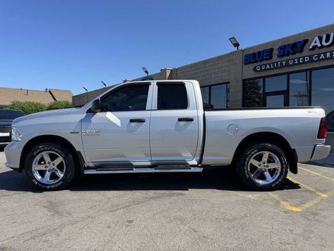 Used 2017 RAM 1500 Express AWD/4WD image 8