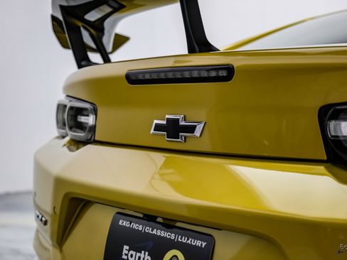 Used 2024 Chevrolet Camaro ZL1 image 18