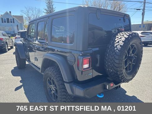 Used 2024 Jeep Wrangler Unlimited AWD/4WD image 6