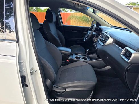 Used 2017 Kia Sorento FWD image 35