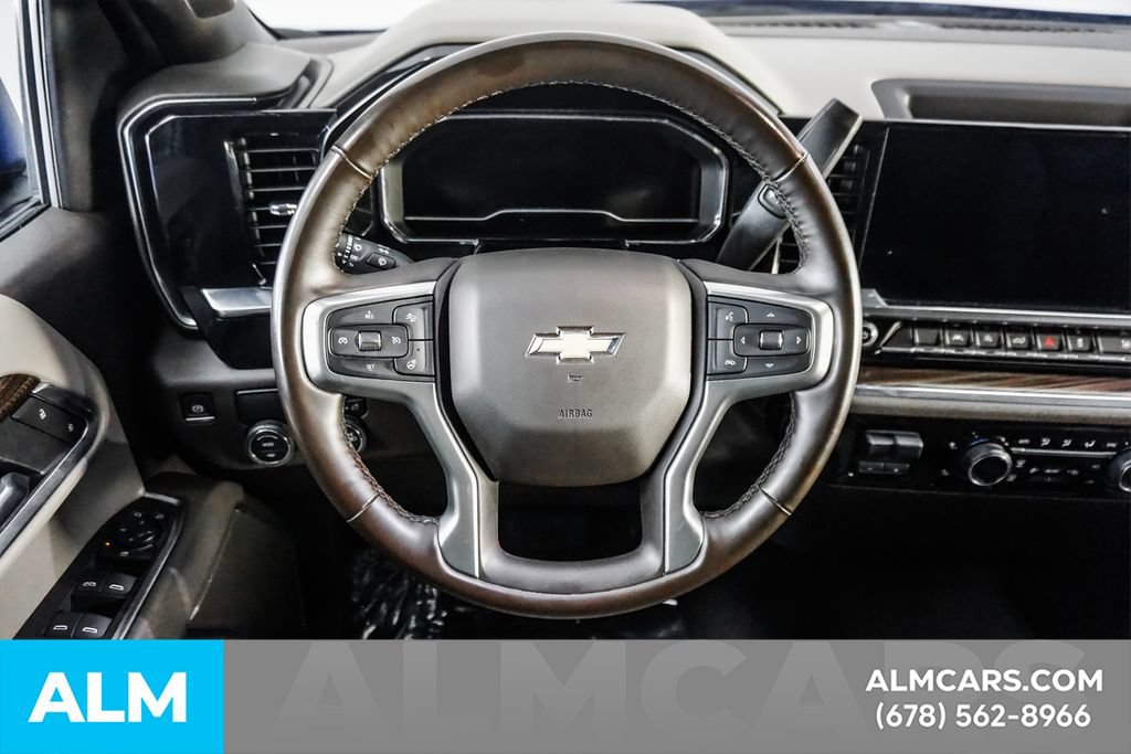 Used 2025 Chevrolet Silverado 1500 LT RWD image 24