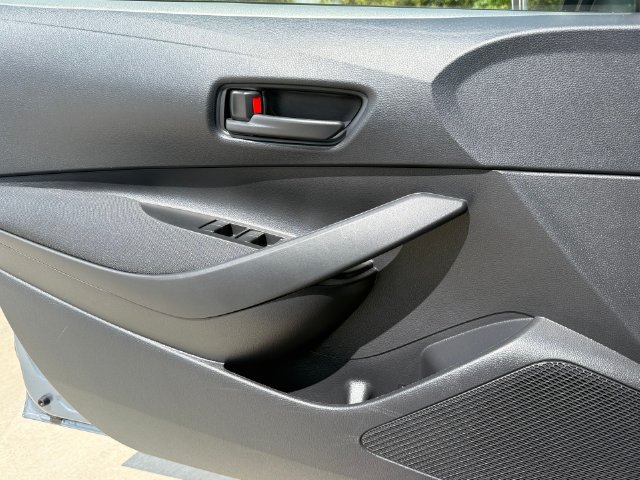 Used 2026 Toyota Corolla LE FWD image 21