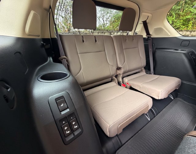 Certified 2023 Lexus GX 460 Premium w/ Accessory Package AWD/4WD image 38