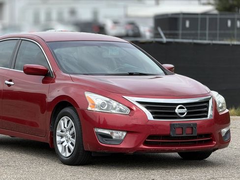 Used 2014 Nissan Altima 2.5 S FWD image 15