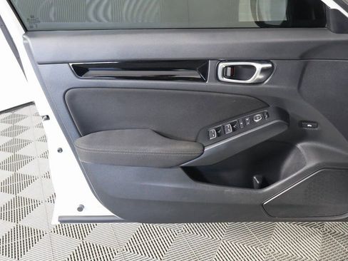 Used 2025 Honda Civic Sport image 10