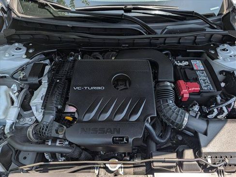 Used 2023 Nissan Altima 2.0 SR FWD image 10
