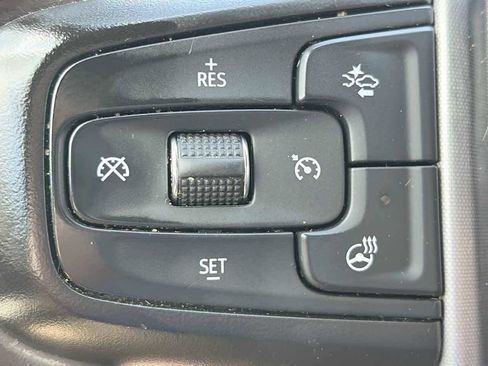 Used 2023 GMC Yukon XL SLT w/ SLT Premium Package AWD/4WD image 27