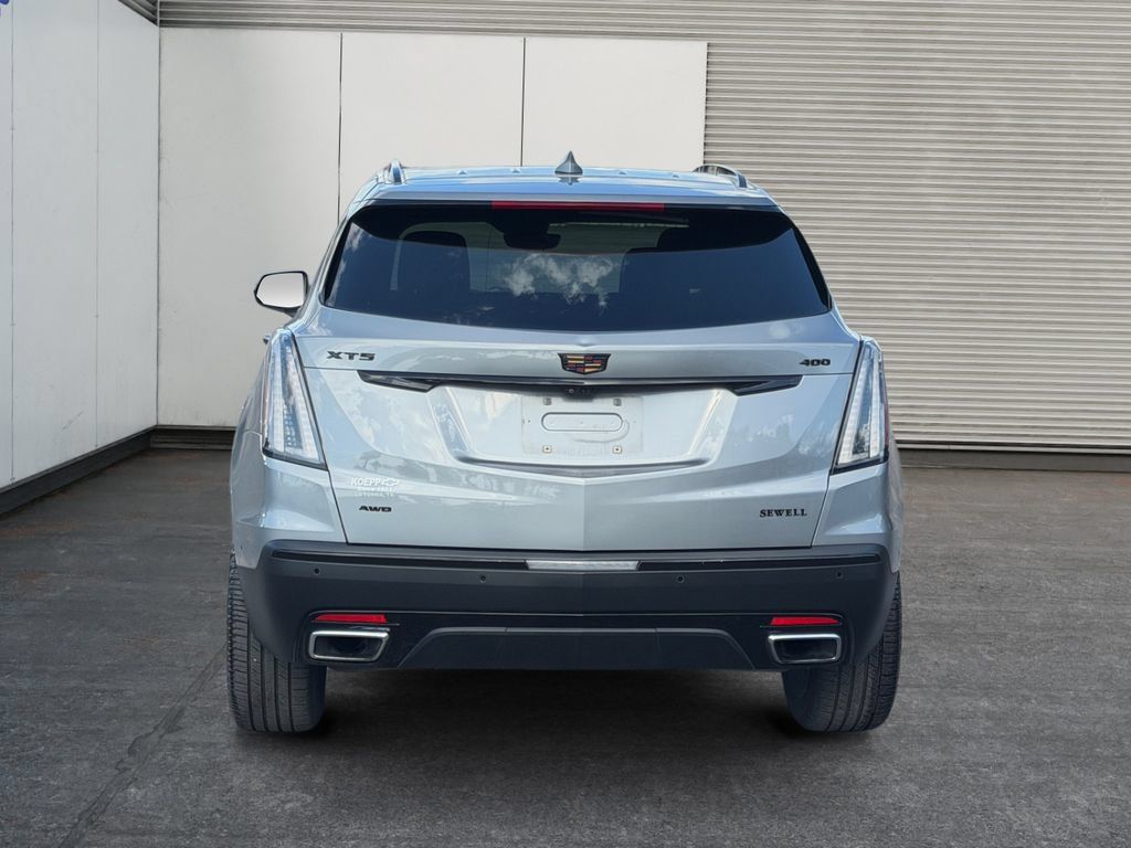 Used 2023 Cadillac XT5 Sportv w/ Technology Package AWD/4WD image 4