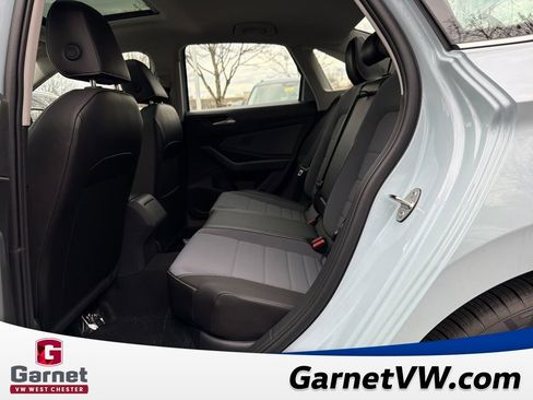 New 2026 Volkswagen Jetta SE image 17