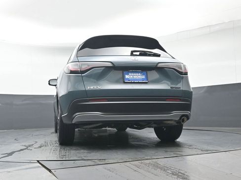 Certified 2024 Honda HR-V Sport image 32