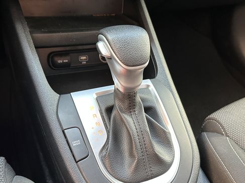 Used 2023 Kia Forte LXS w/ LXS Technology Package image 30