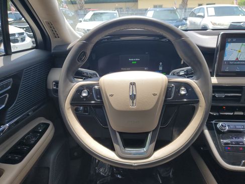 Used 2022 Lincoln Corsair Grand Touring image 16