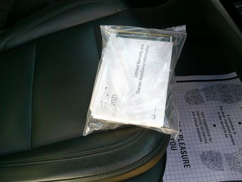 Used 2021 Chevrolet Tahoe LT w/ LT Signature Package image 19