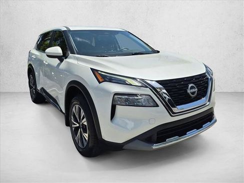 Certified 2023 Nissan Rogue SV FWD image 3