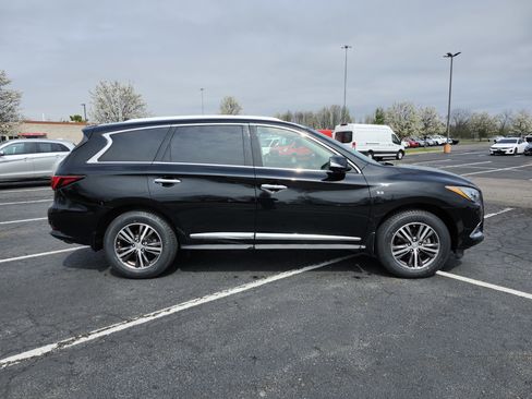 Used 2019 INFINITI QX60 Luxe w/ Essential Package image 11