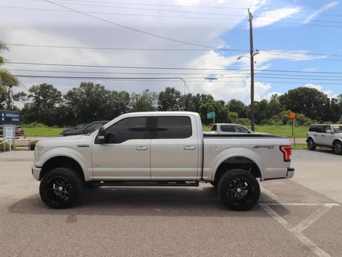 Used 2015 Ford F150 XLT w/ Equipment Group 301A Mid AWD/4WD image 8