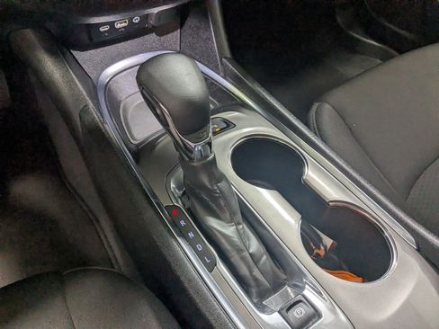 Used 2024 Chevrolet Malibu LT FWD image 18