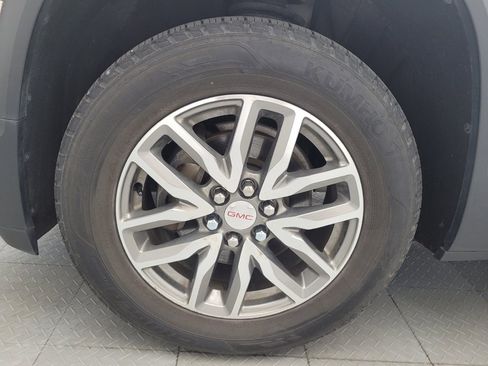 Used 2019 GMC Acadia SLE FWD image 31