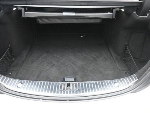 Used 2019 Mercedes-Benz S 560 Sedan image 23