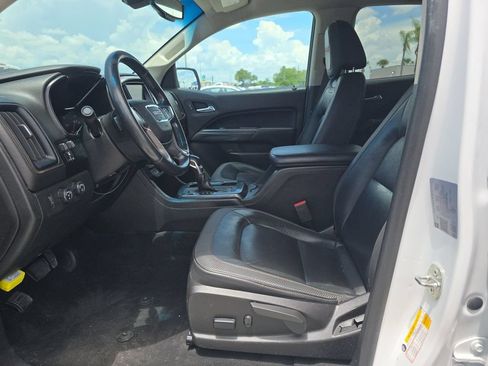 Used 2022 GMC Canyon AT4 w/ Trailering Package AWD/4WD image 5