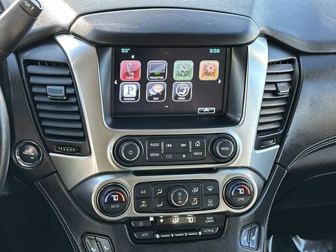 Used 2016 Chevrolet Suburban LT w/ Luxury Package image 10