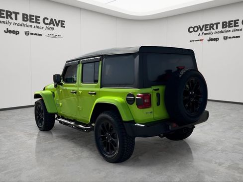 Used 2021 Jeep Wrangler Unlimited Sahara image 6