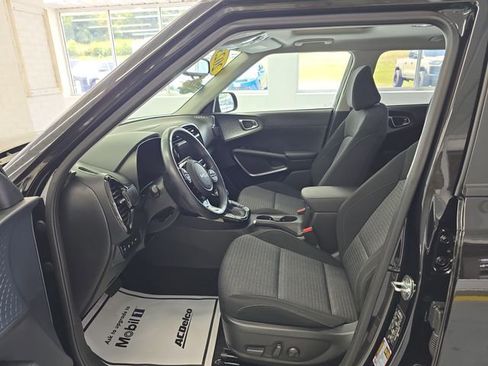 Certified 2023 Kia Soul EX image 15