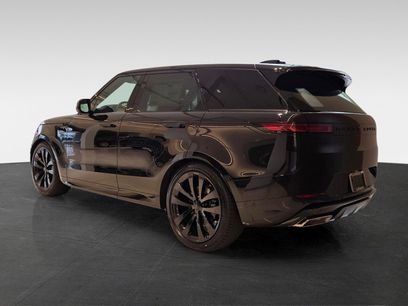 New 2026 Land Rover Range Rover Sport Dynamic SE