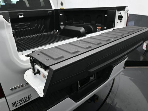 Used 2026 Chevrolet Silverado 1500 RST RWD image 35